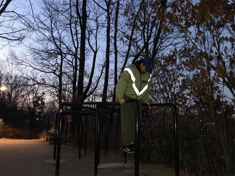 Over sized US Army Improved Physical Fitness Uniform Reflective PT Jacket Windproof Water Resistant Outwear IPFU Training Jacket