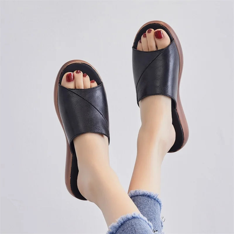 New Styles High Quality White Leather slippers for Woman Cow Light Weight Platform Wedge Sandals Low Prices Factory Oem