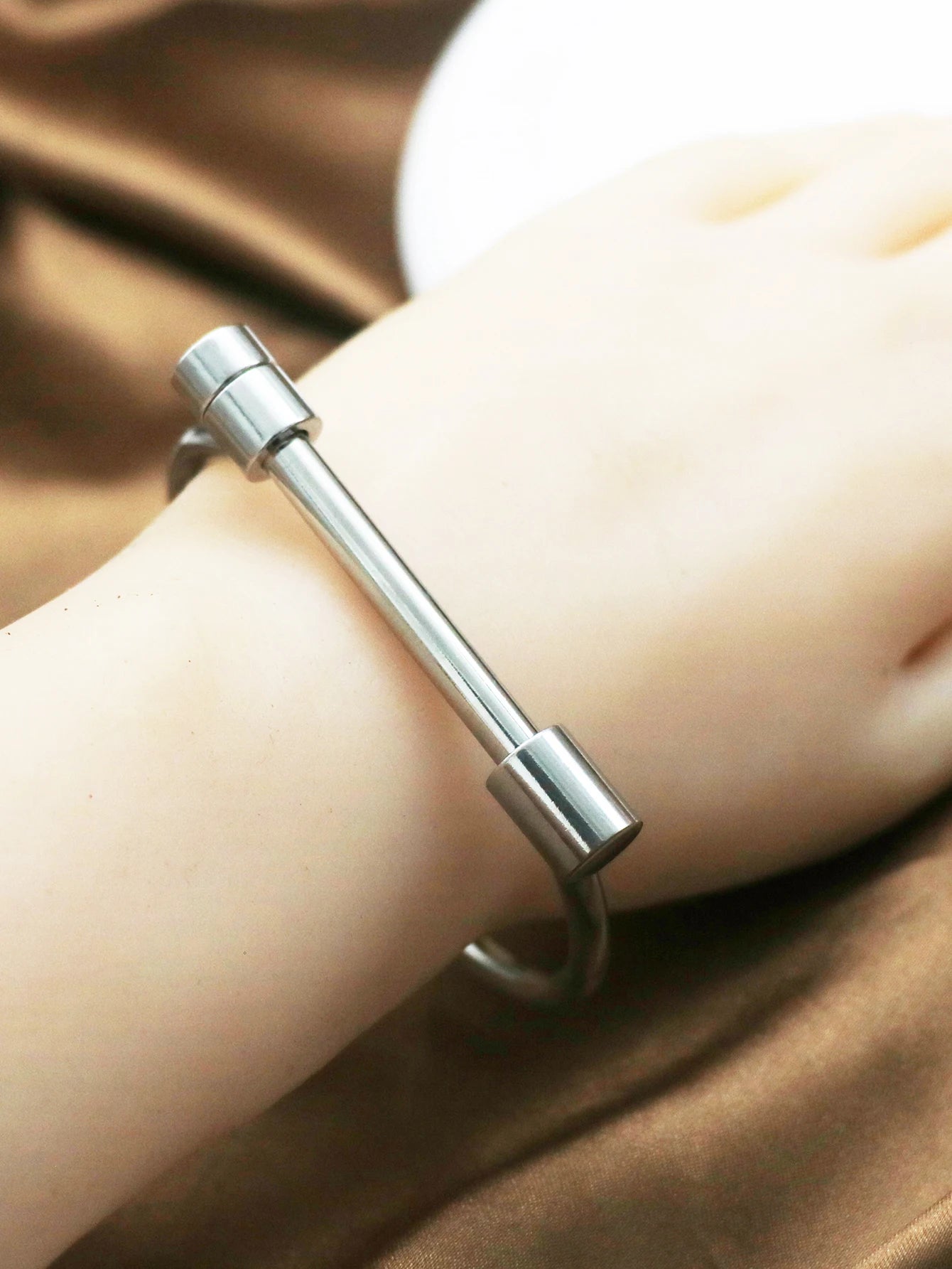 No fade 316L Stainless Stee Bracelets&Bangles Women Cuff Bracelet Female Metal Screw Brand Design Ladies Wrist Jewery
