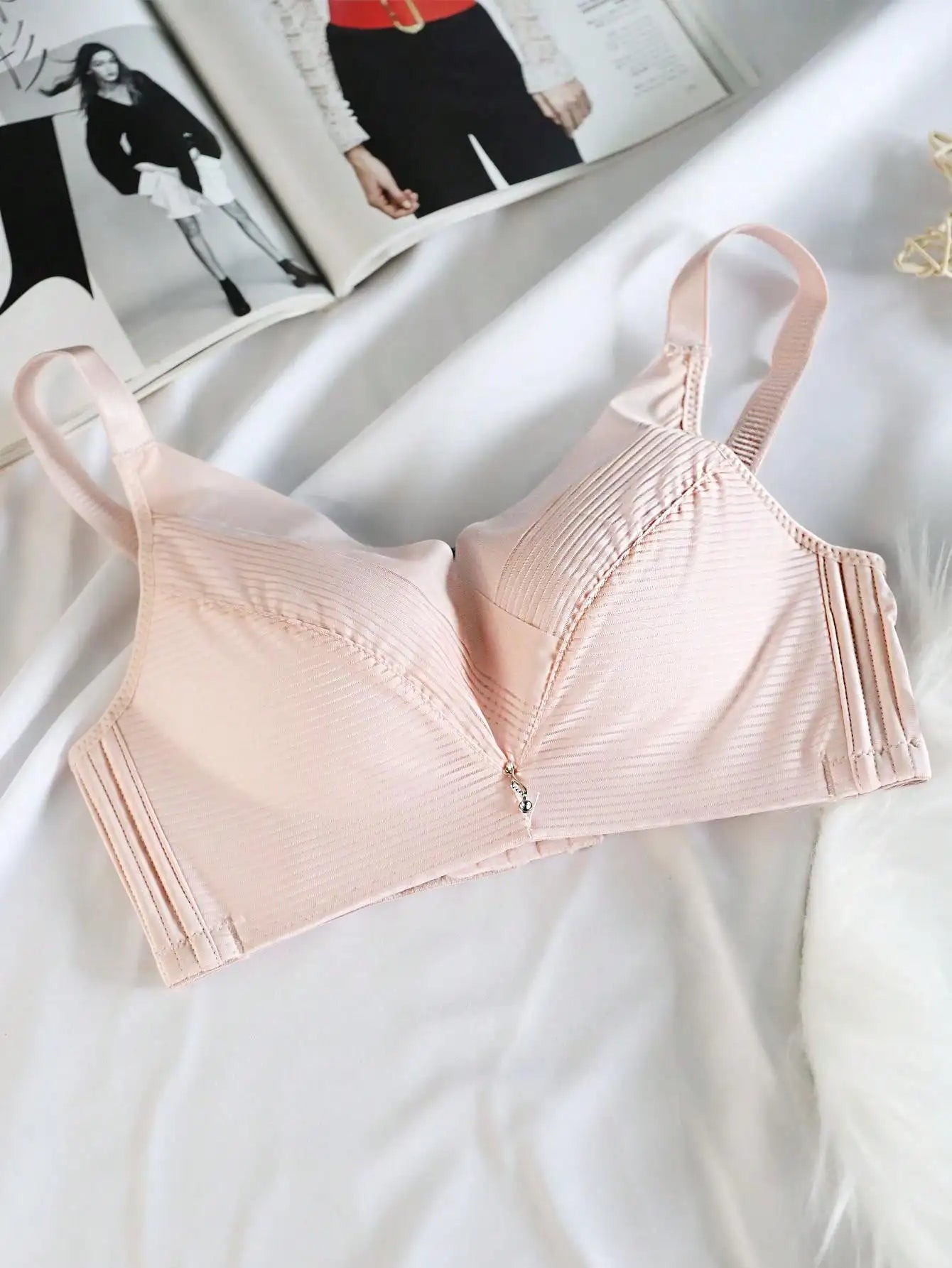 Women's gathering and adjusting bra without steel rims anti sagging bra with double breasts thin and beautiful backless bra