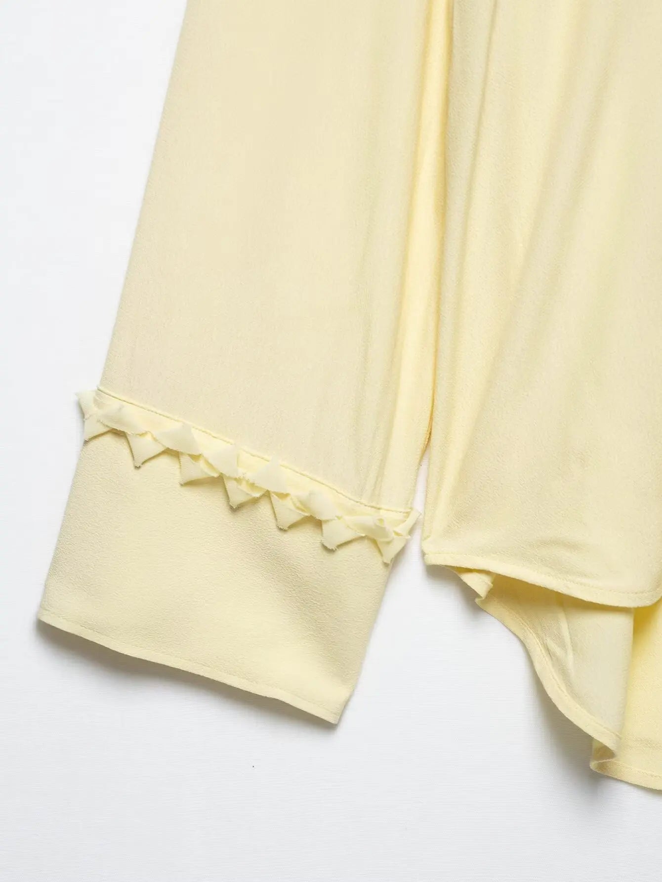 TRAFZA Vintage Chic Yellow Tie Up Women Blouse V-Neck Ruffles Long Sleeve Lace-up Bow Shirts Fashion 2025 Spring Summer Blouses