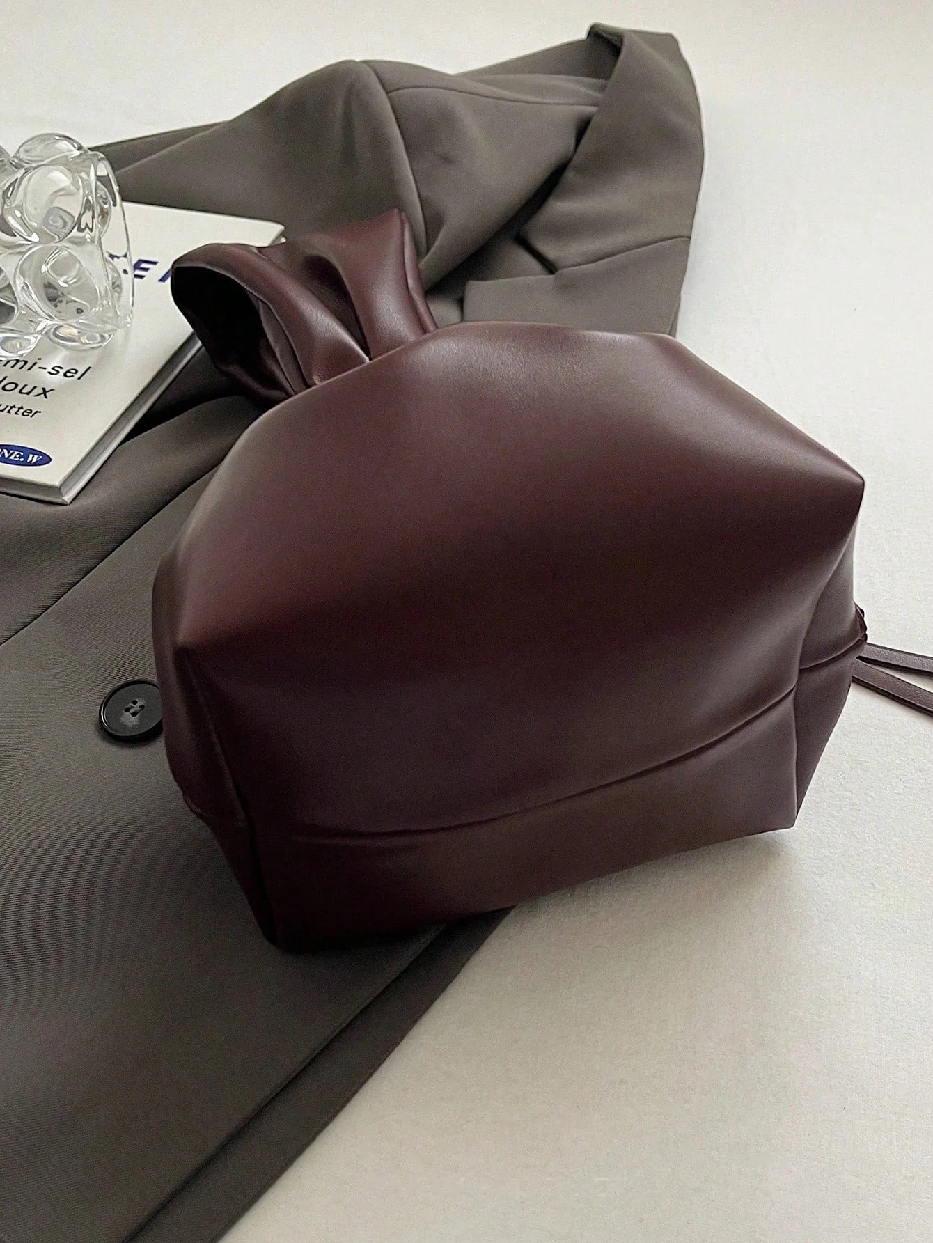 Solid Color PU Leather Handbag Pleated Cloud Shaped Women Bucket Bag, Fashionable Burgundy Women's Luxury Bag