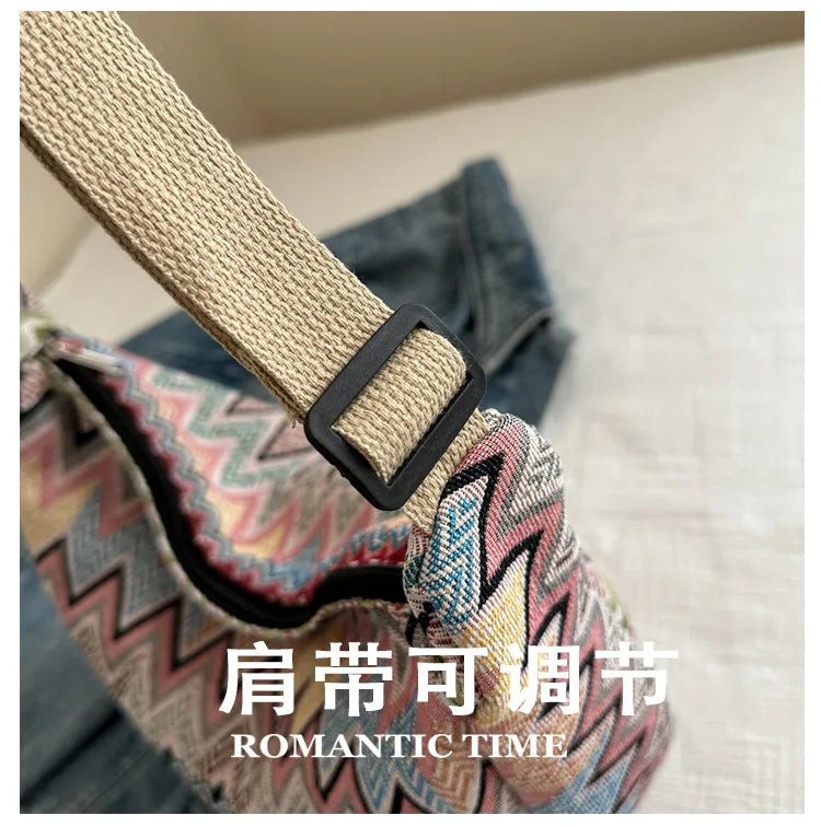 Wave Pattern Design Crossbody Bag for Women New Large Capacity Canvas Shoulder Bag Versatile College Students Dumplings Bag