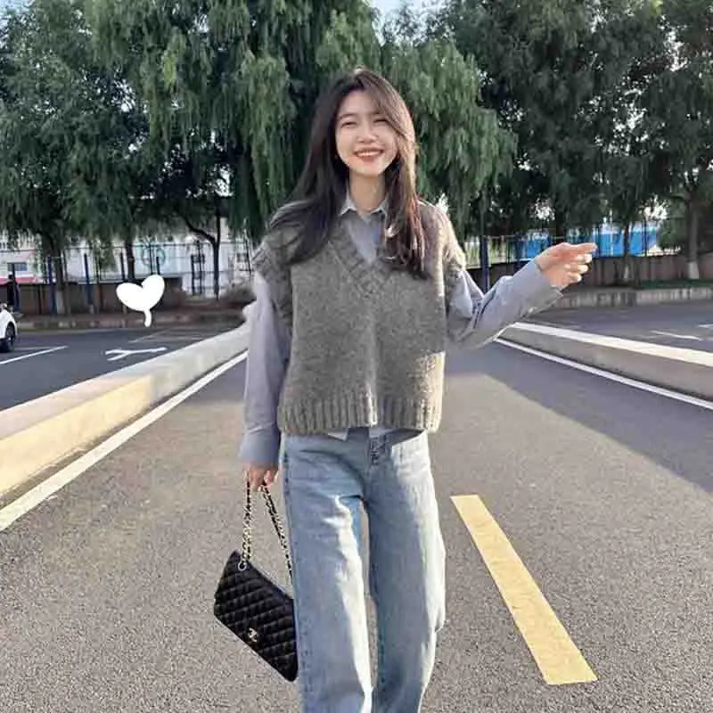 Fashion Korean Gray Sleeveless Elegant Knitted Women's Sweater Vest Sweet Solid Casual V Neck Tank Top Spring Autumn New 9702