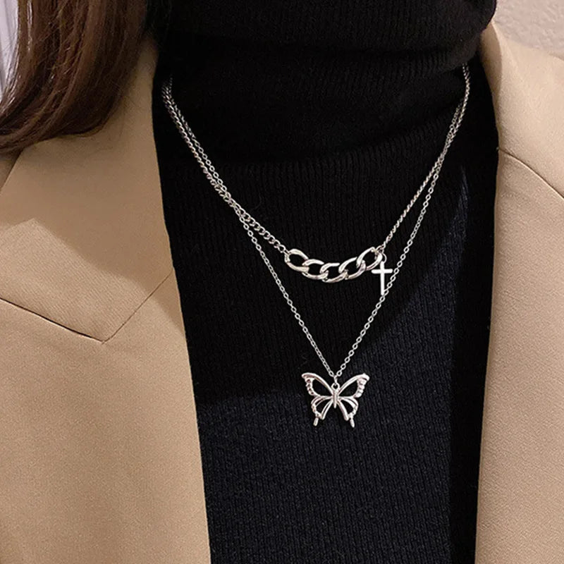 New Fashion Hollow Korean Sweet Love Heart Choker Necklace Statement Girlfriend Gift Cute Necklace Jewelry Collier Femme 2022