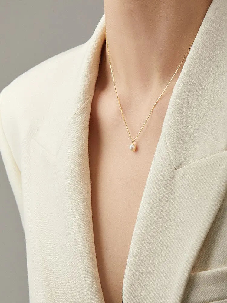 925 Sterling Silver Light Luxury 18k Gold Plating Shell Imitation Pearl Pendant Necklace Women Fashion Clavicle Chain Jewelry