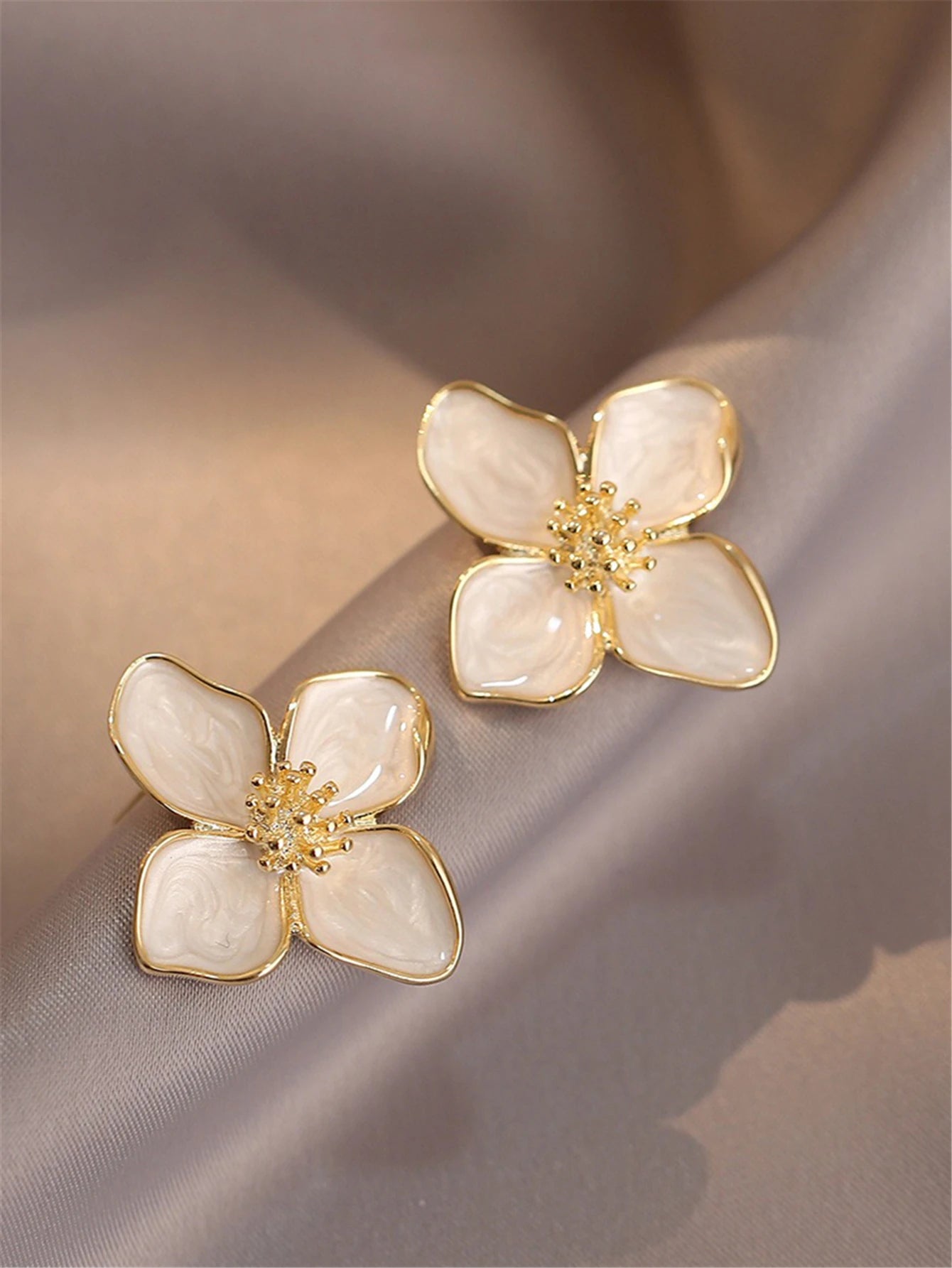 Hibiscus Dropped Glaze Flower Stud Earrings for Women Girl French Ins Vintage 2023 Fashion Korean Wedding Romantic Jewelry Gifts