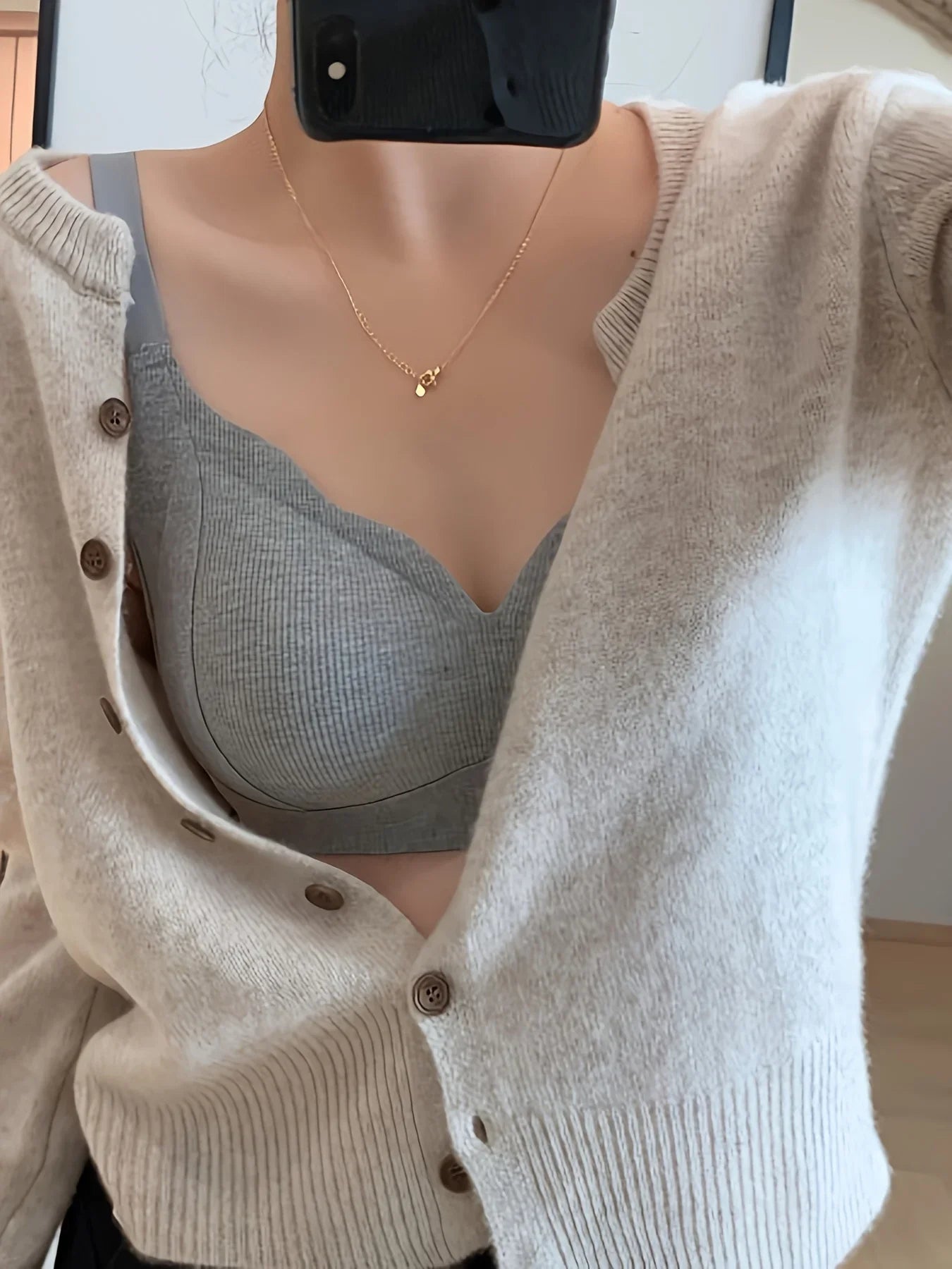 Sexy solid color knitted fabric bra, full cup gathering, non-removable padding, cutout details, warm and skin-friendly material