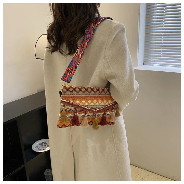 New Vintage Bohemian Fringe Shoulder Bag Women Tassel Boho Hippie Gypsy Fringed Women's Handbags Open Bag Purses and Handbags