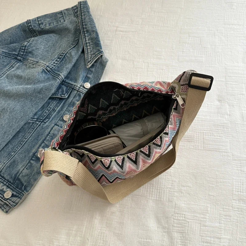 Wave Pattern Design Crossbody Bag for Women New Large Capacity Canvas Shoulder Bag Versatile College Students Dumplings Bag