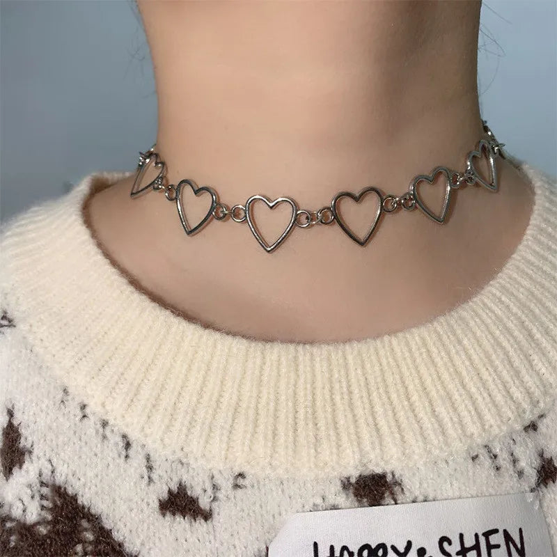 New Fashion Hollow Korean Sweet Love Heart Choker Necklace Statement Girlfriend Gift Cute Necklace Jewelry Collier Femme 2022