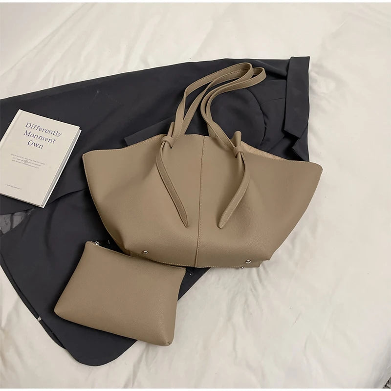 Women's Shoulder Bag Suede Nubuck Large Capacity Hand-held Wing Tote Bag Designer Long Shoulder Strap Shopping Roomy Bags New