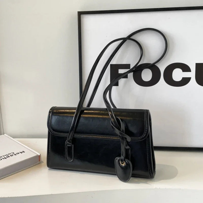 Large Capacity Underarm Bag Women 2025 New High Sense Women Versatile Autumn and Winter Fashion Popular Portable Shoulder Bag