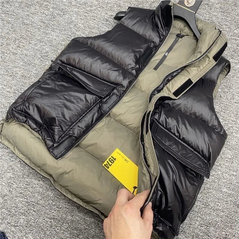 Down Vest For Men Luxury Designer Outdoor Duck Down Camisole Casual Loose Big Pocket Puffer Vest Men High Quality Jacket Coat