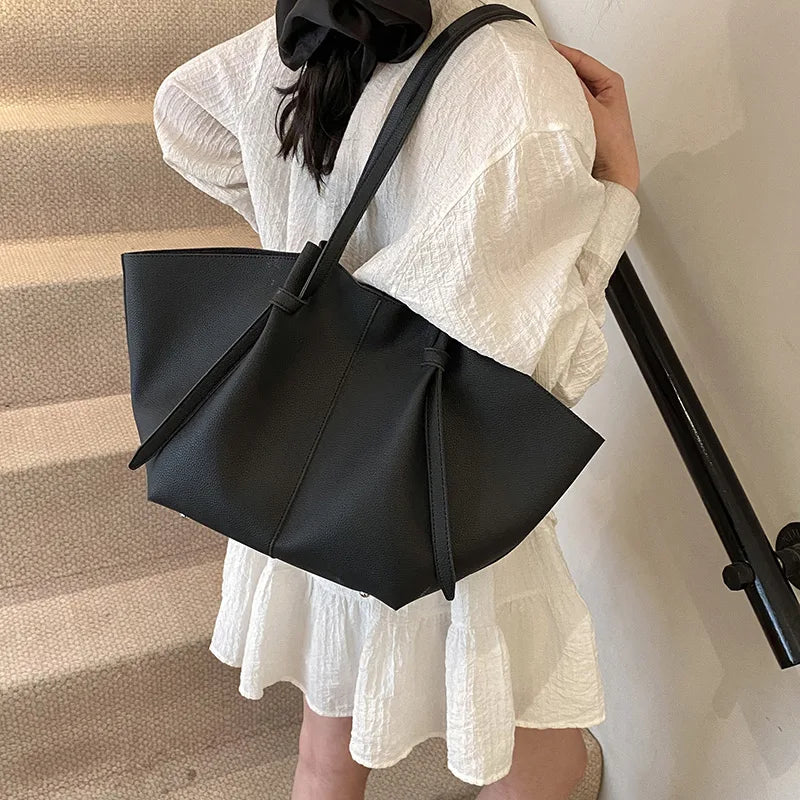 Women's Shoulder Bag Suede Nubuck Large Capacity Hand-held Wing Tote Bag Designer Long Shoulder Strap Shopping Roomy Bags New