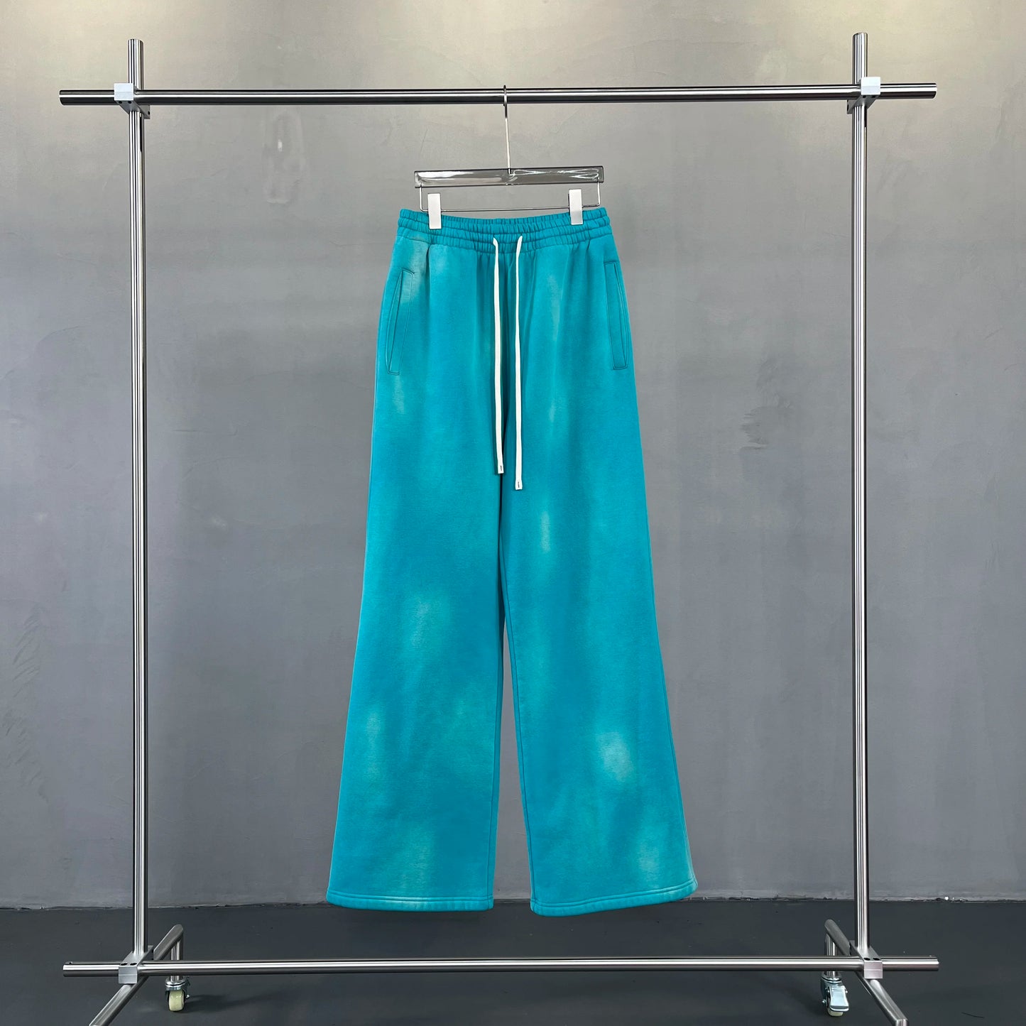 Autumn and winter 2024 new splash ink white spray-dyed loose plus velvet joggers