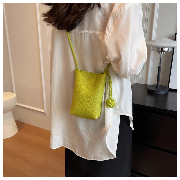 Women Leather Small Crossbody Bag Designer Cell Phone Bag Lightweight Fashion Shoulder Bag Ladies Travel Purse