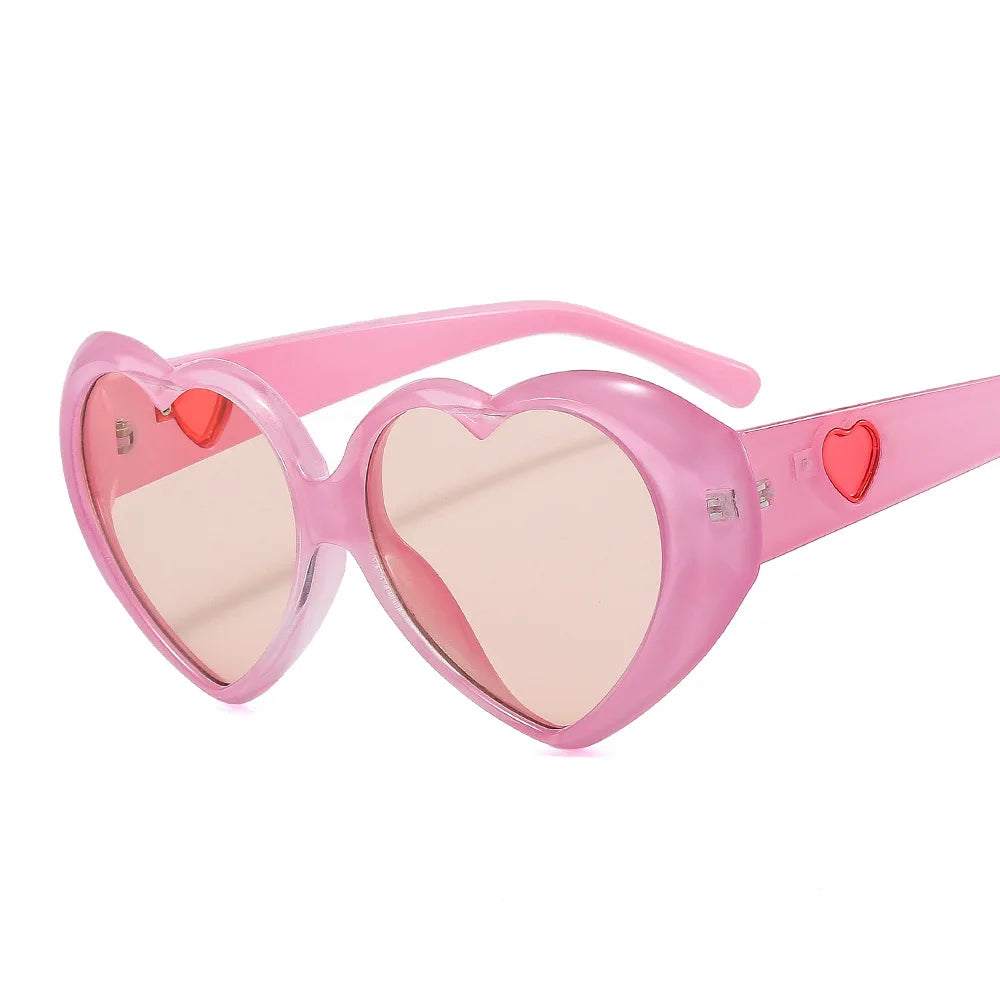 Fashion Ladies Oversized Frame Eyewear New Love Shape Iridescent Shade Luxury Designer Women's Heart Gradient Sunglasses Women