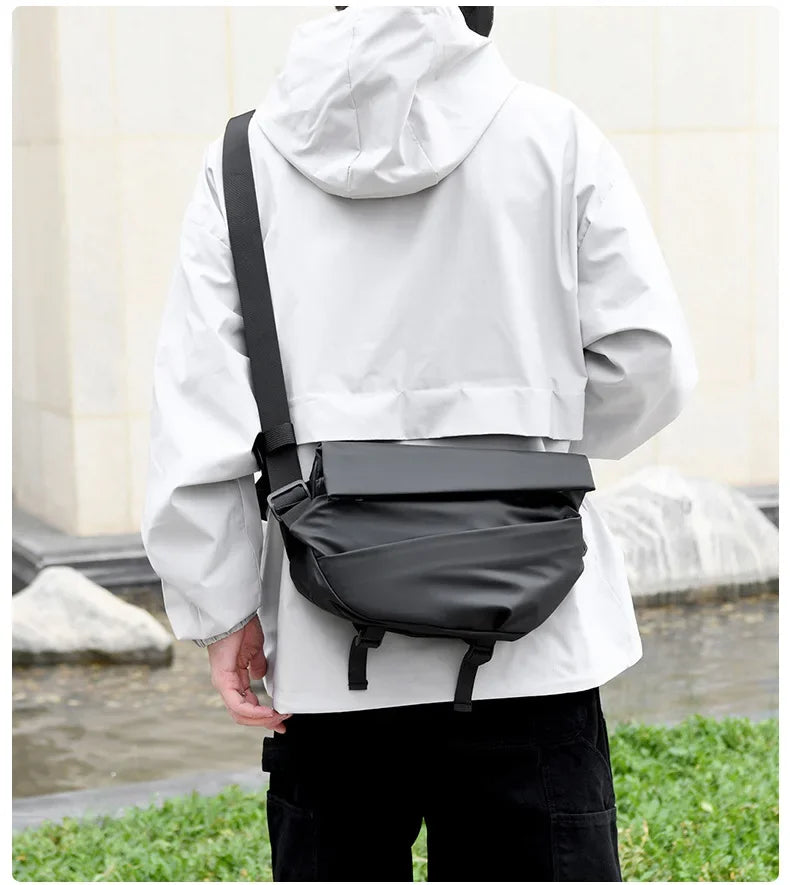 Premium Waterproof Magnetic Buckle Crossbody Bag Personality Fashion Men Messenger Bag Black Minimalist Shoulder Bags Men Bag