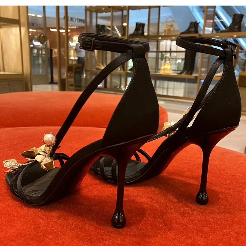 Star style Metal Flowers Women Sandals Sexy Narrow band Stiletto High heels Gladiator Sandals Summer Fashion Party Prom Shoes