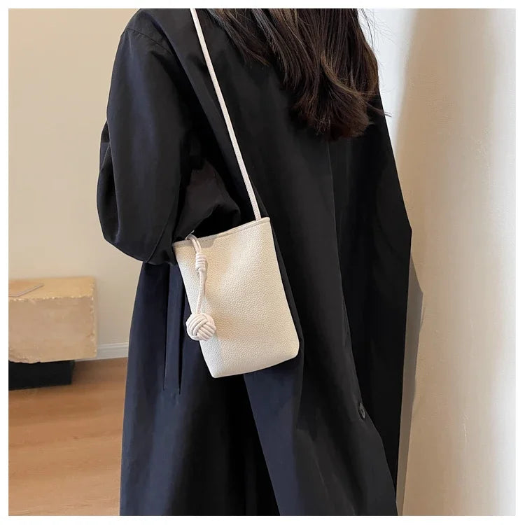 Women Leather Small Crossbody Bag Designer Cell Phone Bag Lightweight Fashion Shoulder Bag Ladies Travel Purse