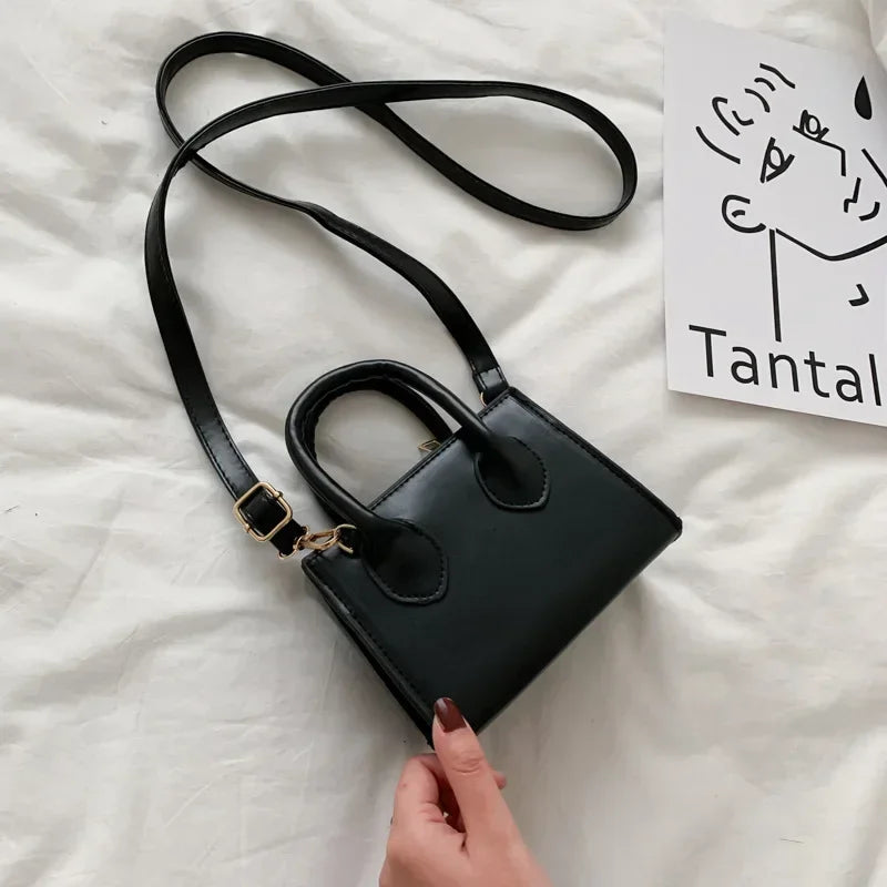 Small Square Bag New Popular Retro Mini Handbag Literary Crowds Shoulder Messenger Female Bag Mini One Shoulder Crossbody Bag