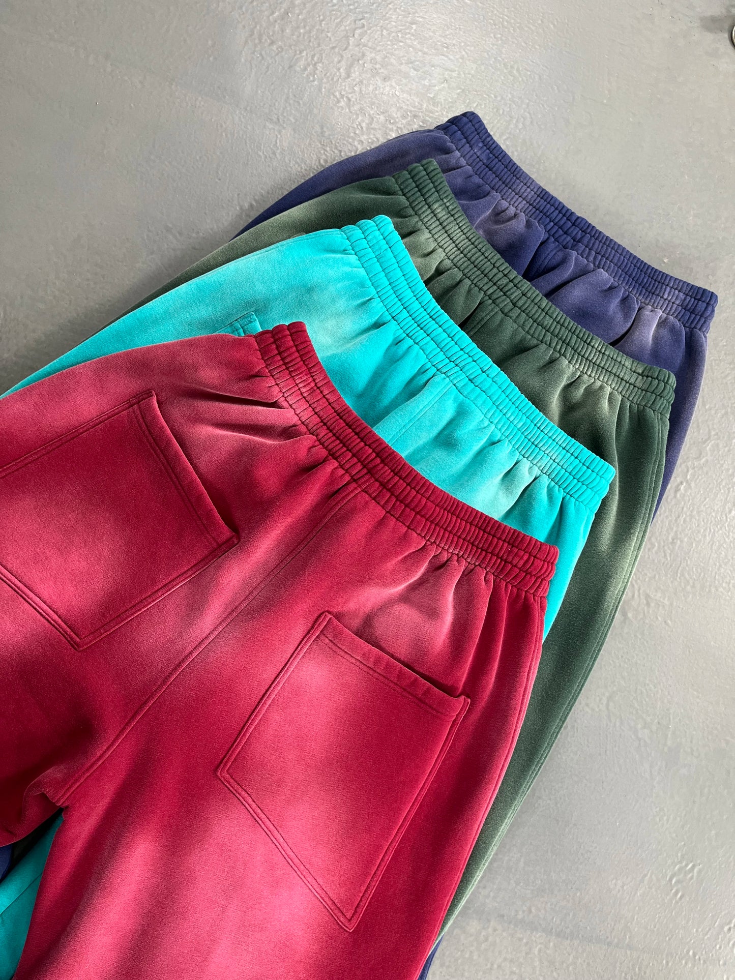 Autumn and winter 2024 new splash ink white spray-dyed loose plus velvet joggers