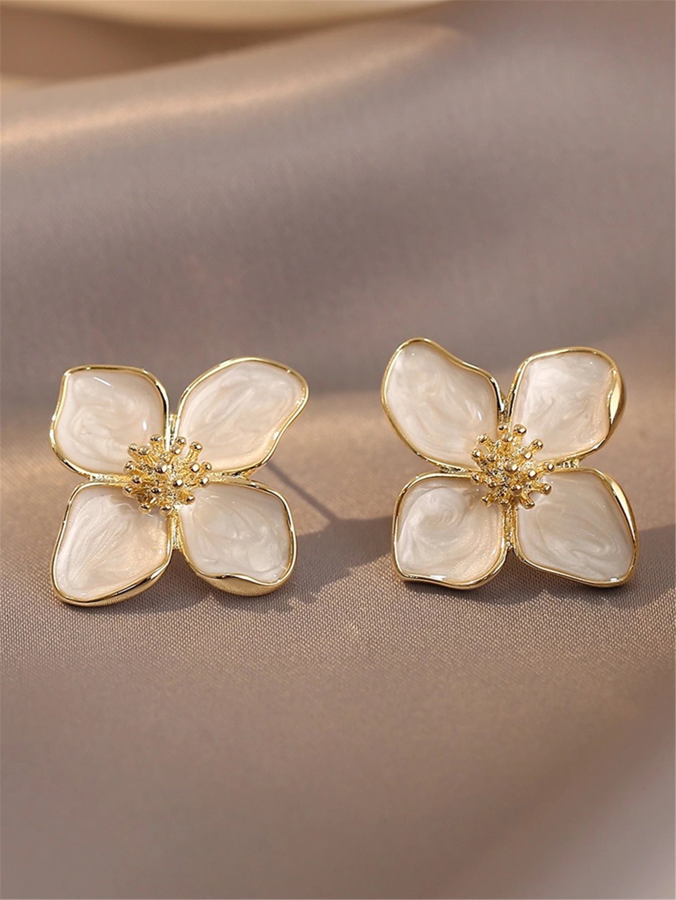 Hibiscus Dropped Glaze Flower Stud Earrings for Women Girl French Ins Vintage 2023 Fashion Korean Wedding Romantic Jewelry Gifts