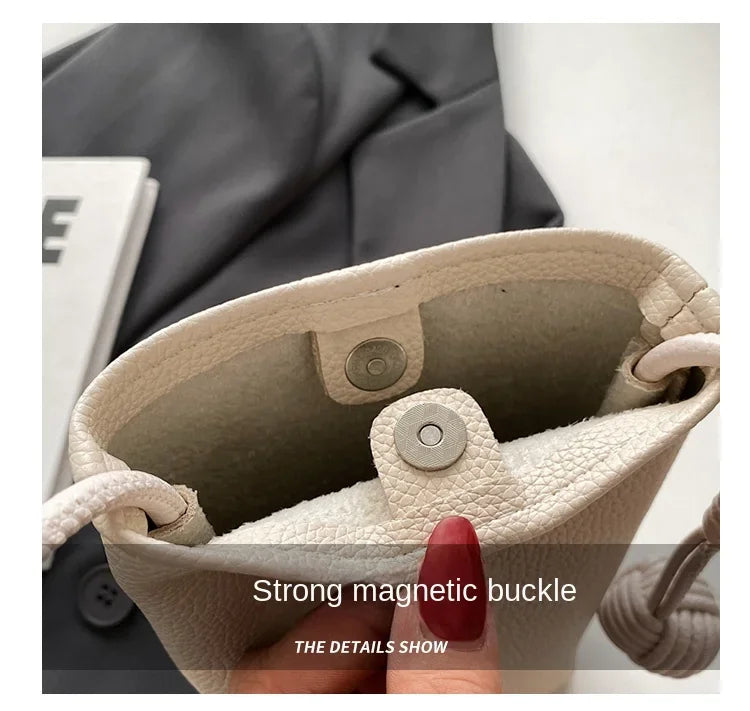 Women Leather Small Crossbody Bag Designer Cell Phone Bag Lightweight Fashion Shoulder Bag Ladies Travel Purse