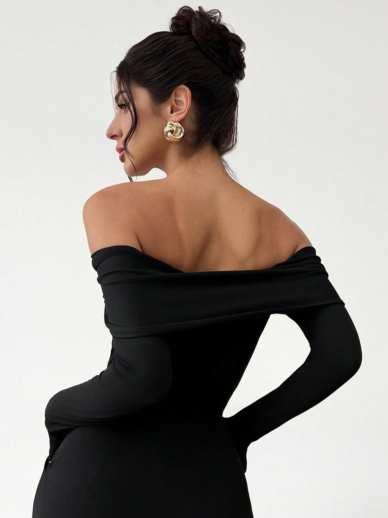 Women's casual sexy one-shoulder gold flower off-the-shoulder long sleeve top
