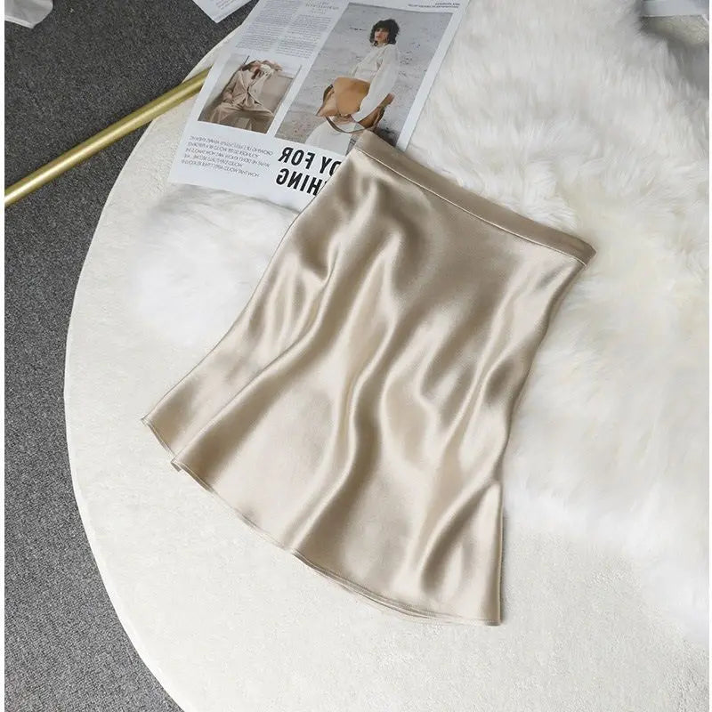 KUSAHIKI Fashion Versatile Solid Half Skirt for Women Satin Thin Design with A Slim Waist Short Skirts with Wrapped Buttocks