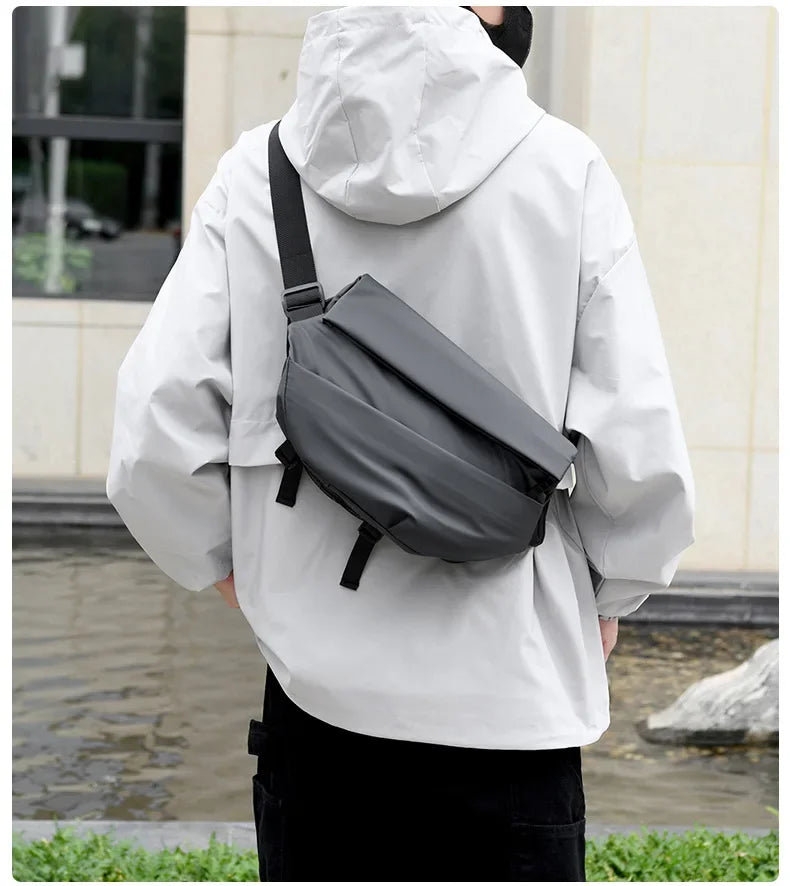 Premium Waterproof Magnetic Buckle Crossbody Bag Personality Fashion Men Messenger Bag Black Minimalist Shoulder Bags Men Bag