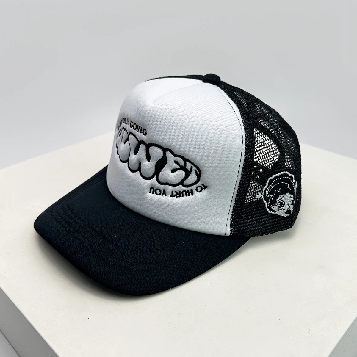 New Unisex Color Block Printed Letter Embroidery Baseball Hats Hip Hop Breathable Mesh Sunshade Street Trucker Caps Versatile