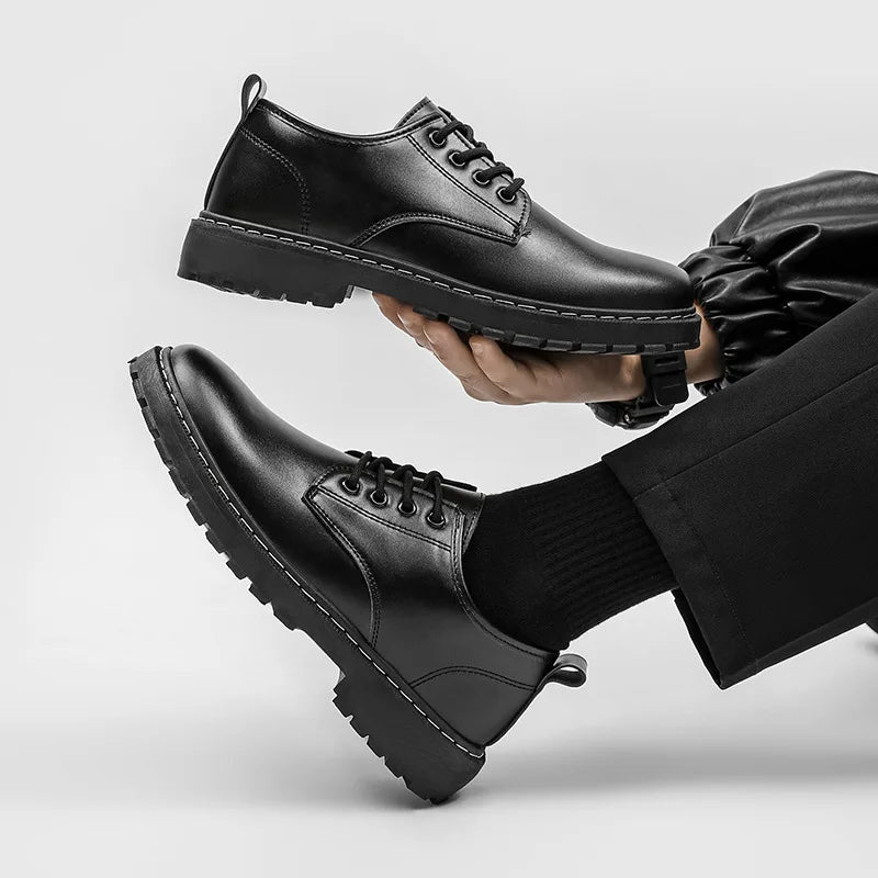 Fashion Gentleman Shoes Luxury Men White Versatile Dress Shoes Summer Sports Shoes Men Casual Leather