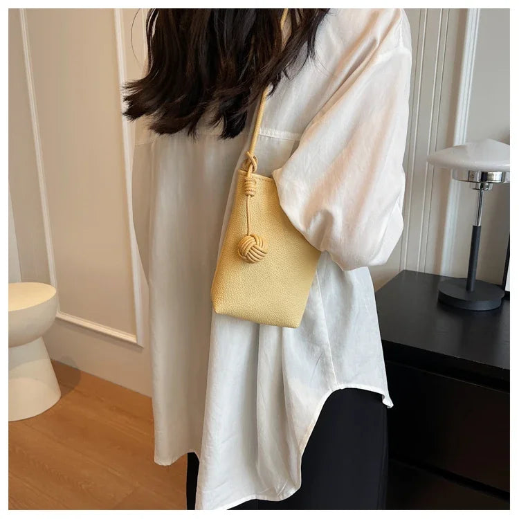 Women Leather Small Crossbody Bag Designer Cell Phone Bag Lightweight Fashion Shoulder Bag Ladies Travel Purse