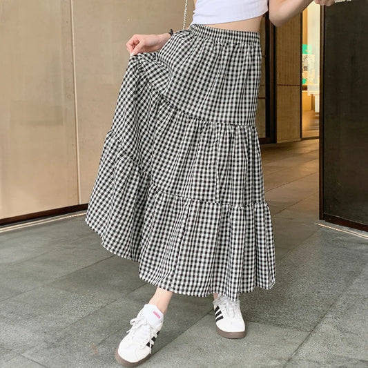 Maxi Gingham Skirt Women Black and White Plaid Elastic Waist Tiered Long Skirt Spring Summer Vintage Fairycore Outfit